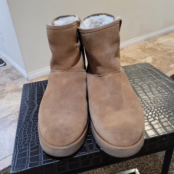 UGG Classic Short Boot Chestnut Suede 1 Inch Heel Women’s Size 10 Pre-Loved - Picture 3 of 7